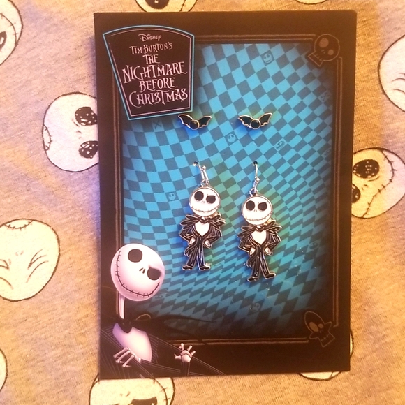 NBC Earring Set - Picture 3 of 9